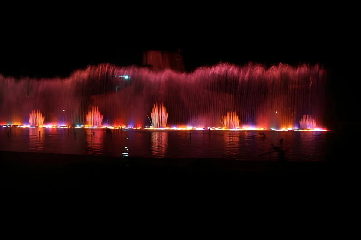 Water Feature Lighting and Effects