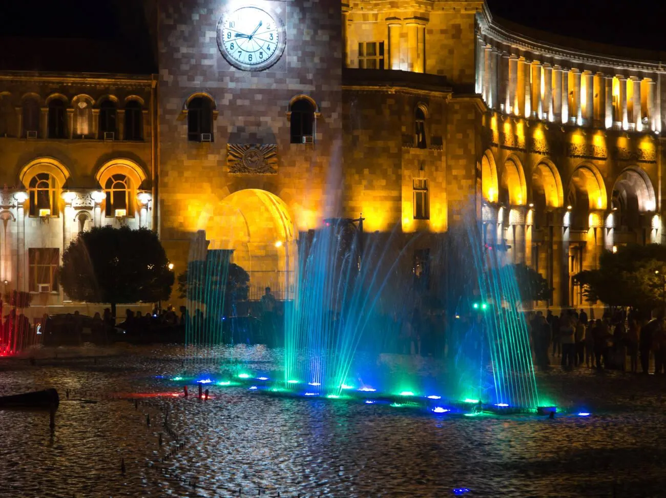 Musical fountain design, water features, technology, sound, lighting