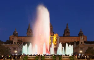 Mesmerizing musical water fountain