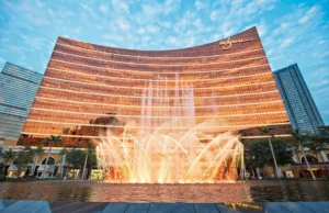 Musical fountain show with synchronized water and light