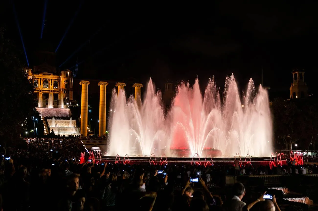 Underwater lighting for fountains