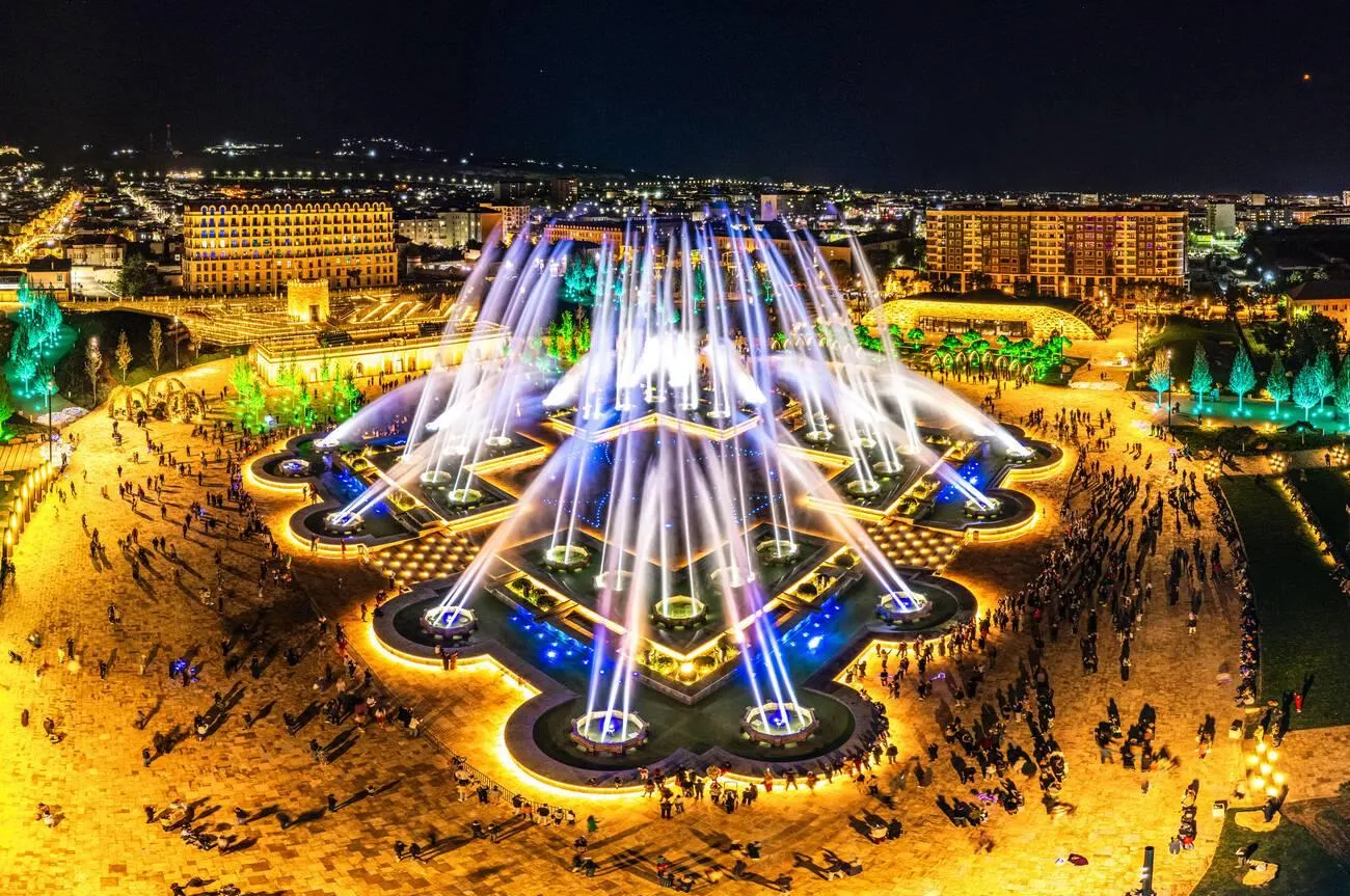 Domino Park Tranquil Fountain with Scenic Waterfront Views