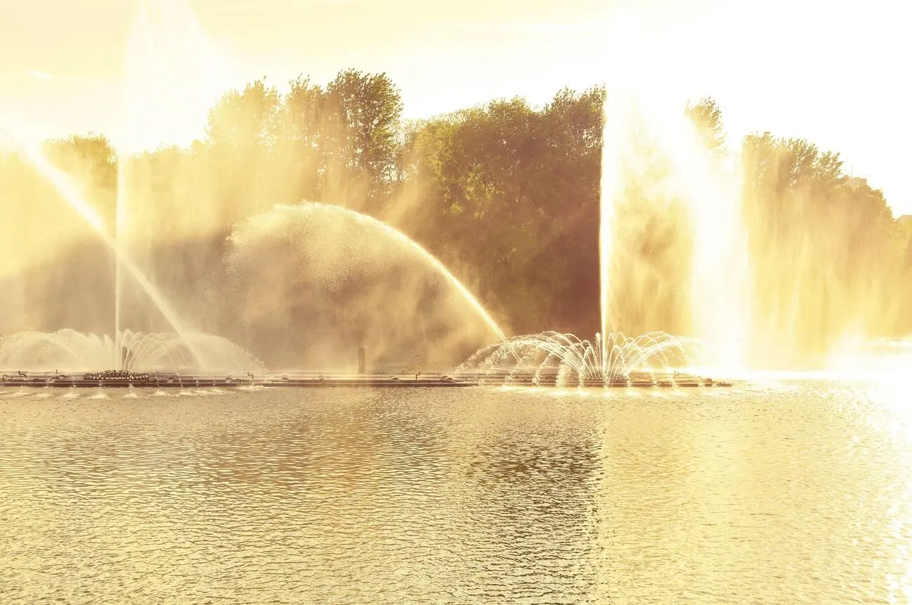 Musical fountains in Waterloo Park with synchronized water and lights