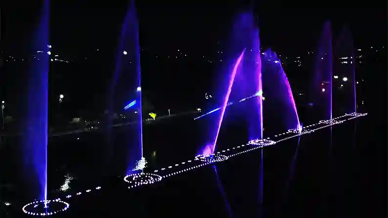 floating fountain